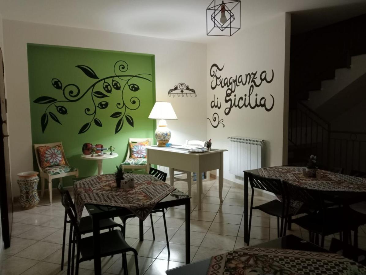 B&B Fragranza Di Sicilia Giardini Naxos Luaran gambar
