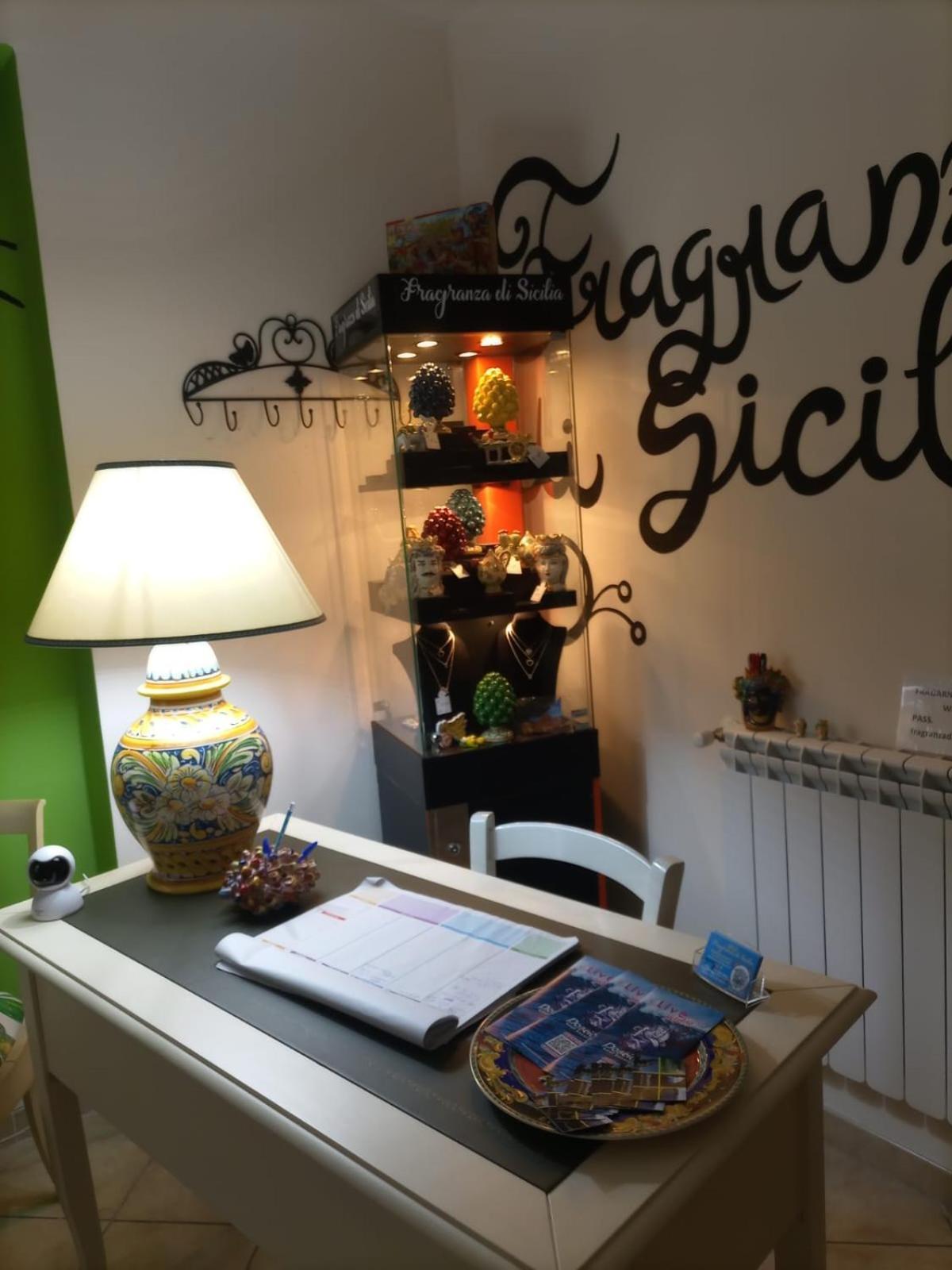B&B Fragranza Di Sicilia Giardini Naxos Luaran gambar