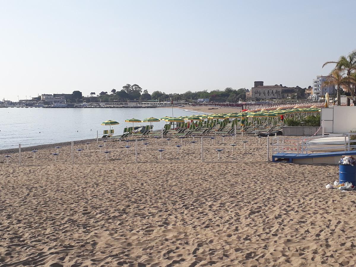 B&B Fragranza Di Sicilia Giardini Naxos Luaran gambar